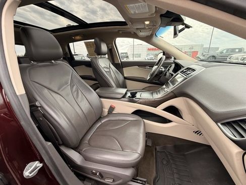 Used 2019 Lincoln Nautilus Reserve w/ Cargo Utility Package image 21