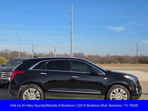 Used 2019 Cadillac XT5 Premium Luxury image 3