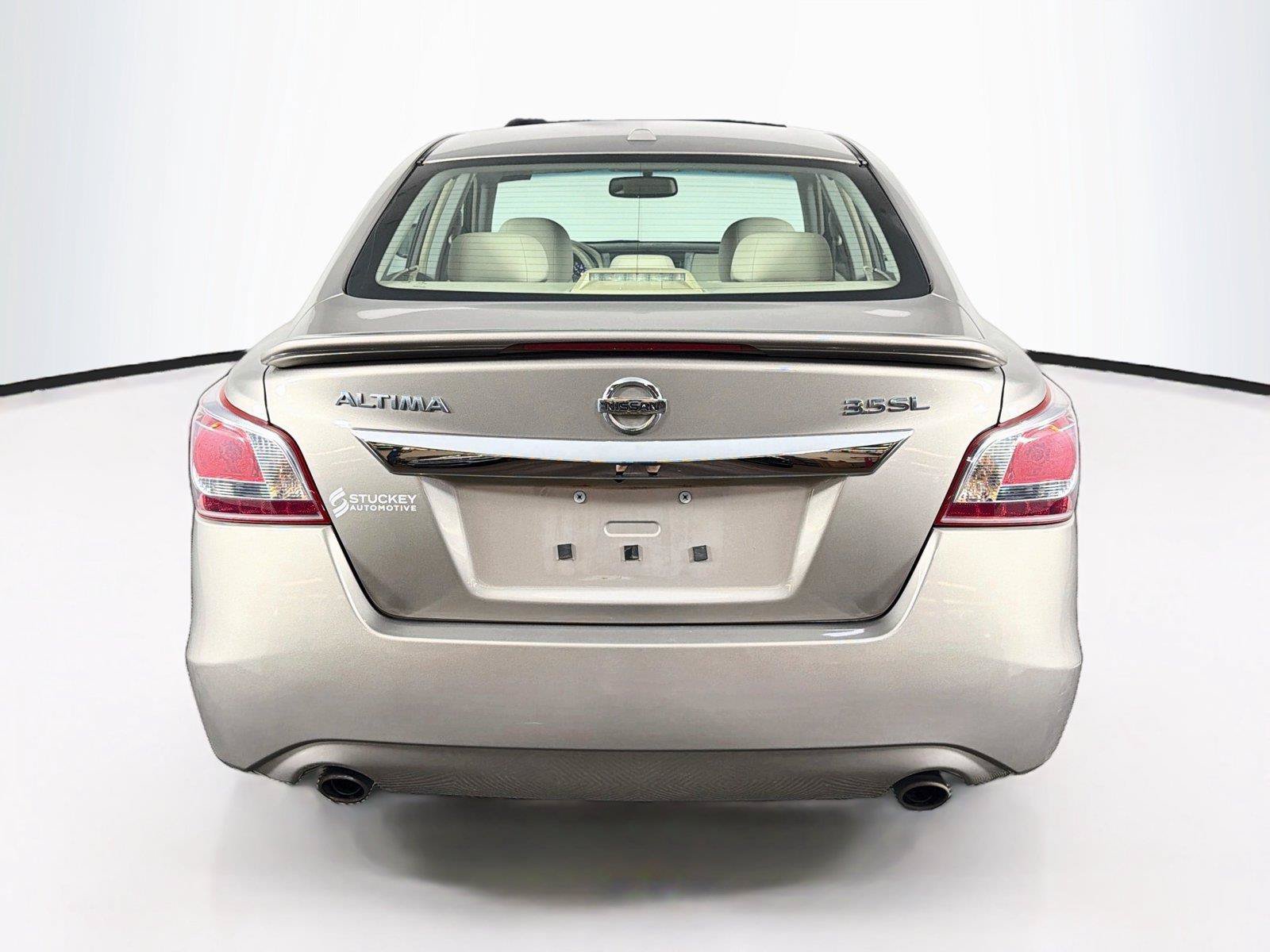 Used 2013 Nissan Altima 3.5 SL w/ Technology Pkg FWD image 10