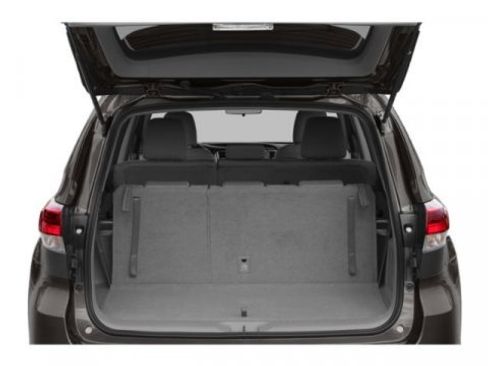Used 2019 Toyota Highlander LE image 11