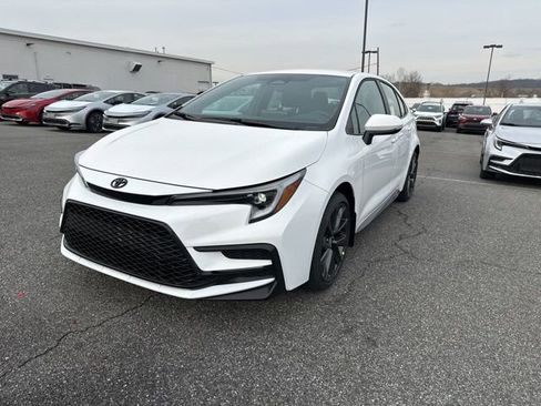 New 2026 Toyota Corolla SE image 1