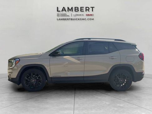 Used 2023 GMC Terrain SLE w/ Driver Convenience Package AWD/4WD image 2