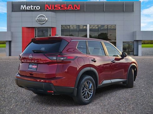 New 2026 Nissan Rogue S image 3