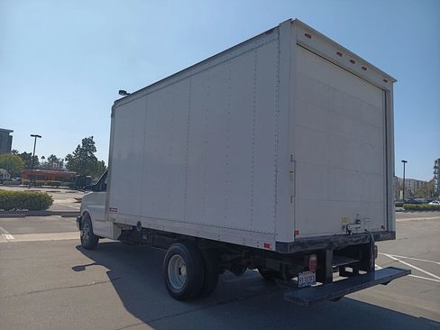 Used 2012 Chevrolet Express 3500 Extended w/ Chrome Appearance Package image 7