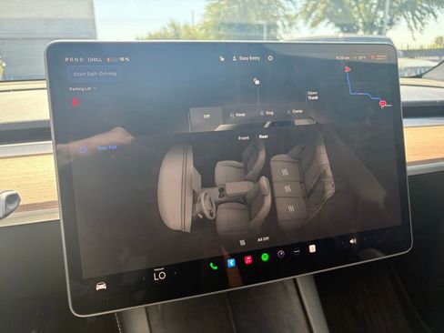 Used 2024 Tesla Model Y Long Range AWD/4WD image 16