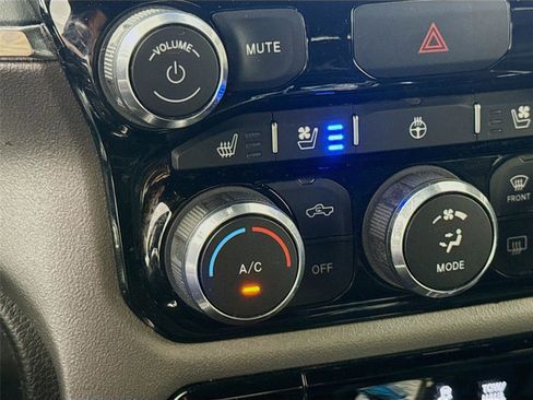 Used 2024 RAM 1500 Laramie RWD image 13
