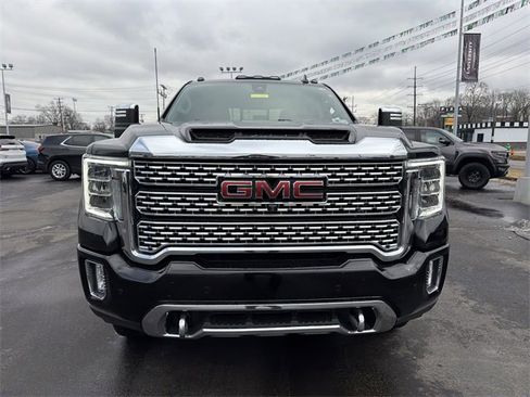 Used 2022 GMC Sierra 3500 Denali w/ Technology Package image 10