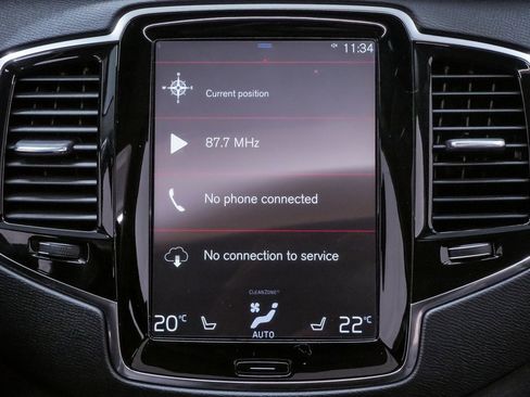 Used 2021 Volvo XC90 T6 Momentum w/ Advanced Package image 18