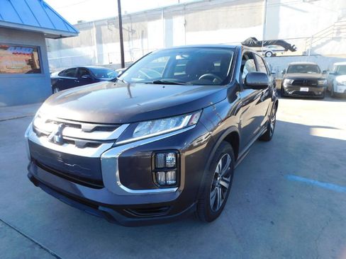 Used 2020 Mitsubishi Outlander Sport ES image 3