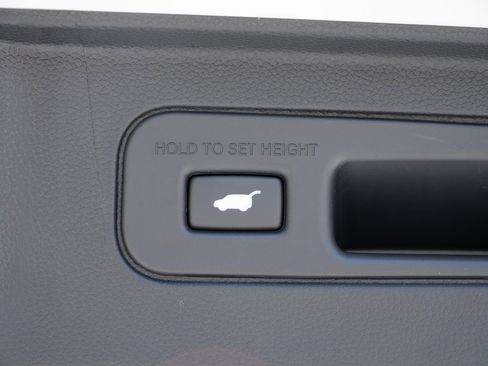 Certified 2025 Honda Pilot Touring image 20