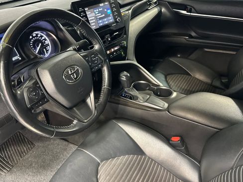 Used 2021 Toyota Camry SE image 14