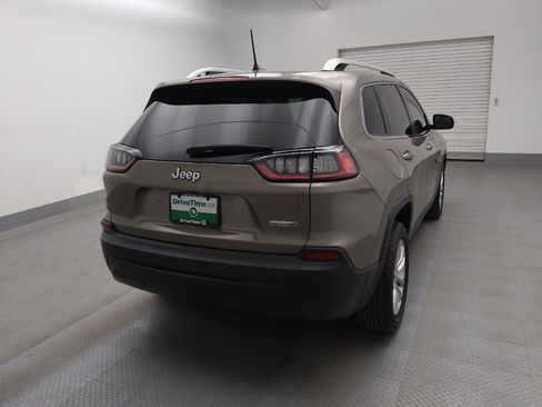 Used 2019 Jeep Cherokee Latitude w/ Popular Appearance Group image 7