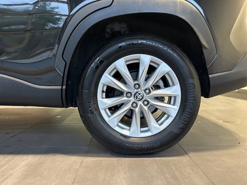 Used 2024 Toyota Corolla Cross LE image 41