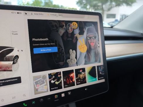 Used 2024 Tesla Model Y Long Range AWD/4WD image 25