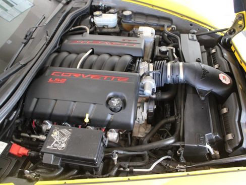 Used 2006 Chevrolet Corvette Convertible image 12