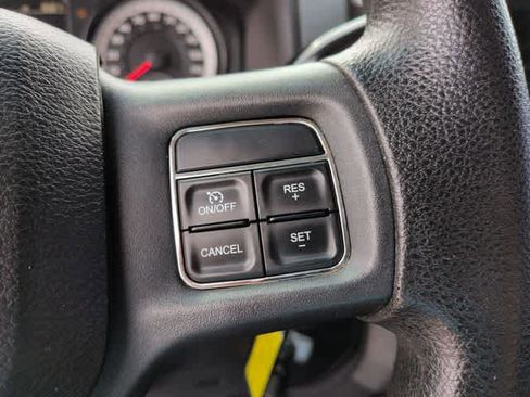 Used 2014 RAM 1500 Express RWD image 22