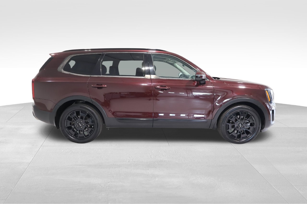 Used 2022 Kia Telluride SX w/ Nightfall Edition Package AWD/4WD image 4