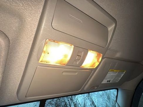 Used 2018 Nissan Frontier S image 22