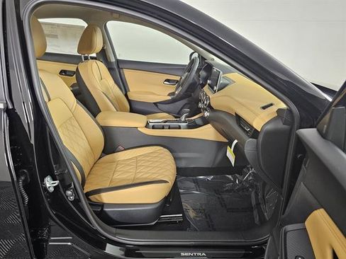 New 2025 Nissan Sentra SV w/ SV Premium Package image 12