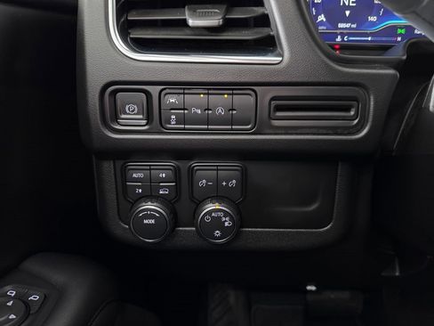 Certified 2024 Chevrolet Tahoe RST image 25