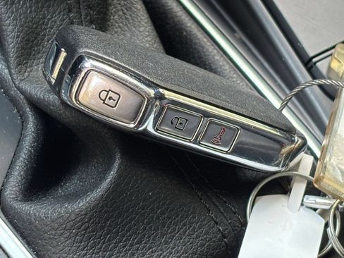 Used 2025 Kia Soul LX w/ LX Technology Package FWD image 21