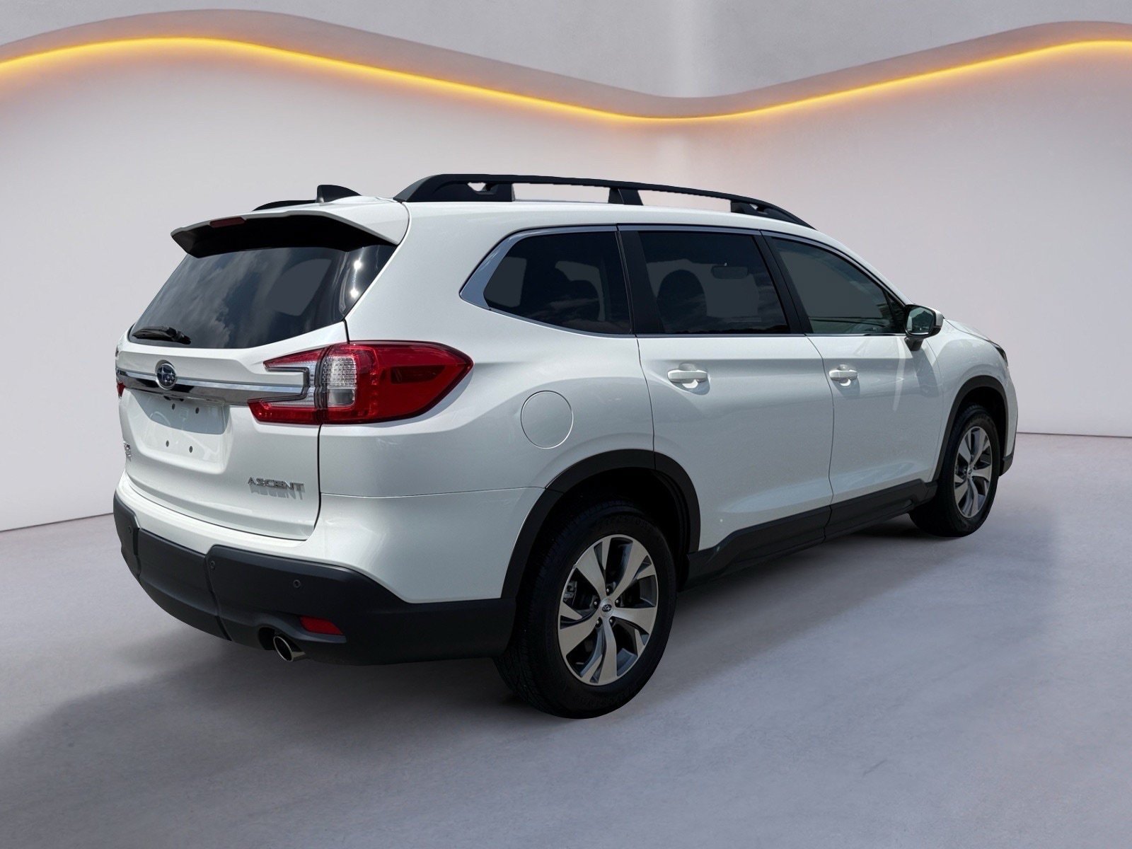 Used 2025 Subaru Ascent Premium AWD/4WD image 3