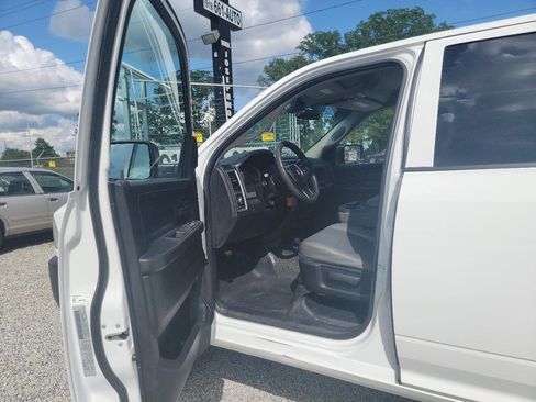 Used 2017 RAM 2500 Tradesman AWD/4WD image 11