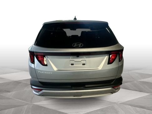 Used 2025 Hyundai Tucson SE FWD image 7