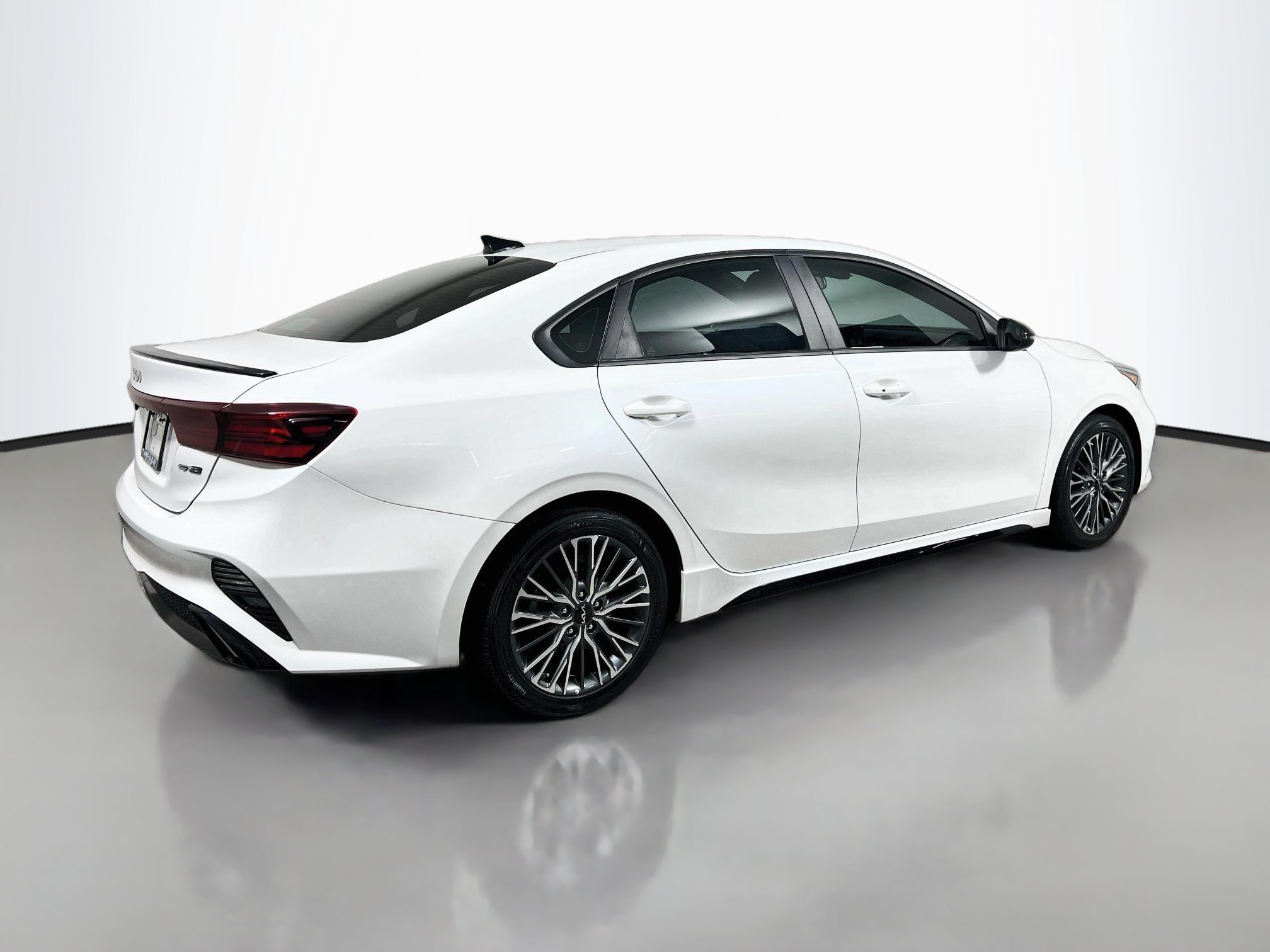 Used 2023 Kia Forte GT-Line FWD image 4