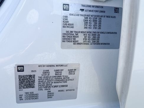 Used 2024 GMC Sierra 3500 AT4 w/ Technology Package AWD/4WD image 35