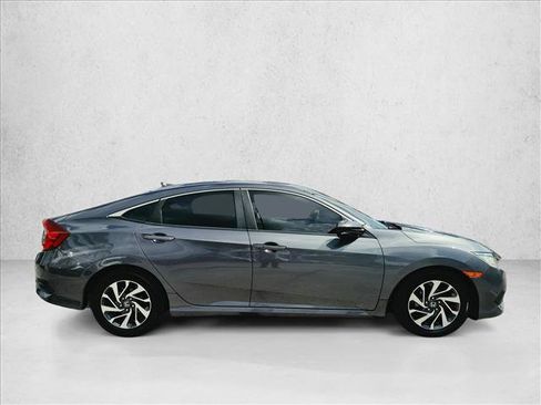 Used 2017 Honda Civic EX image 4