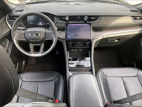 Used 2024 Jeep Grand Cherokee L Limited w/ Luxury Tech Group II AWD/4WD image 7