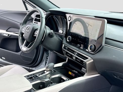 Used 2023 Lexus RX 350 Premium w/ Cold Area Package AWD/4WD image 5