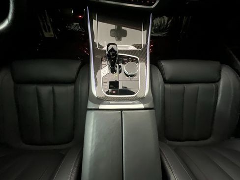 Used 2022 BMW X5 M50i image 14