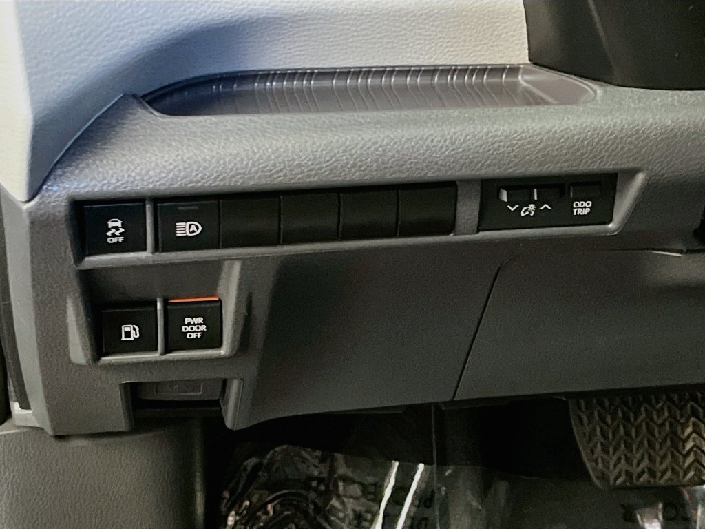 Used 2023 Toyota Sienna XLE AWD/4WD image 10