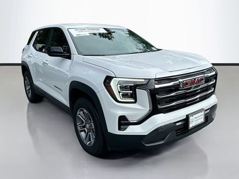 Used 2025 GMC Terrain Elevation AWD/4WD image 3