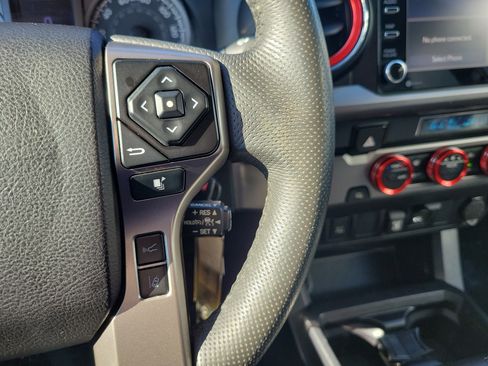 Used 2021 Toyota Tacoma TRD Sport image 18