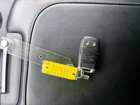 Used 2024 RAM 2500 Tradesman w/ Chrome Appearance Group image 15