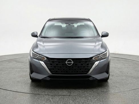 Used 2025 Nissan Sentra SV image 2