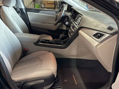 Used 2018 Hyundai Sonata ECO FWD image 17