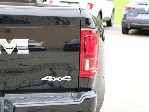 Used 2025 RAM 3500 Laramie AWD/4WD image 6