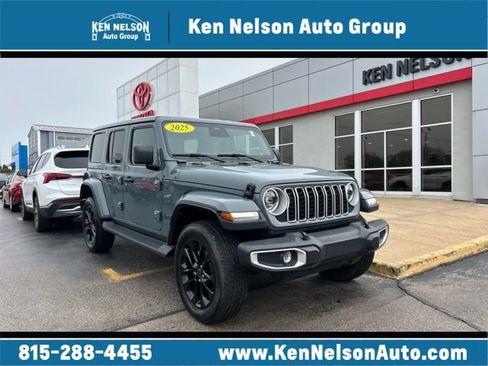 Used 2025 Jeep Wrangler Unlimited Sahara image 1