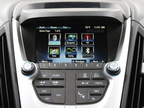 Used 2017 Chevrolet Equinox Premier w/ Enhanced Convenience Package AWD/4WD image 27