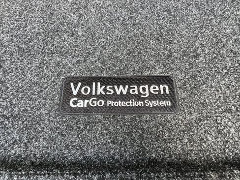 New 2025 Volkswagen Taos SE image 37