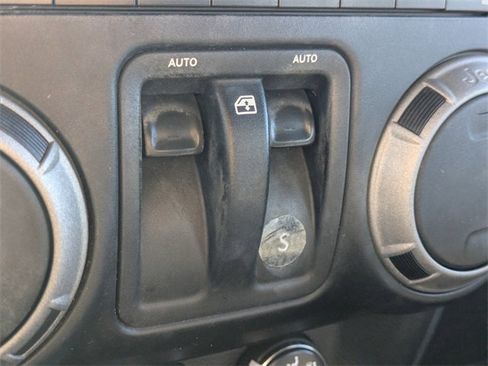 Used 2013 Jeep Wrangler Sport image 22