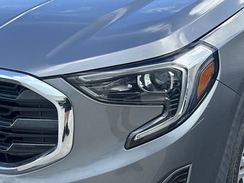 Used 2019 GMC Terrain SLE w/ Driver Convenience Package FWD image 11