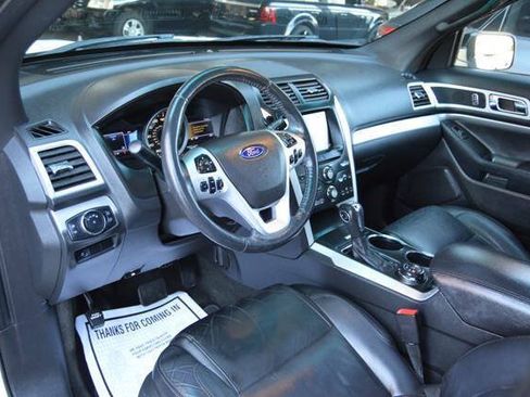 Used 2013 Ford Explorer XLT AWD/4WD image 15