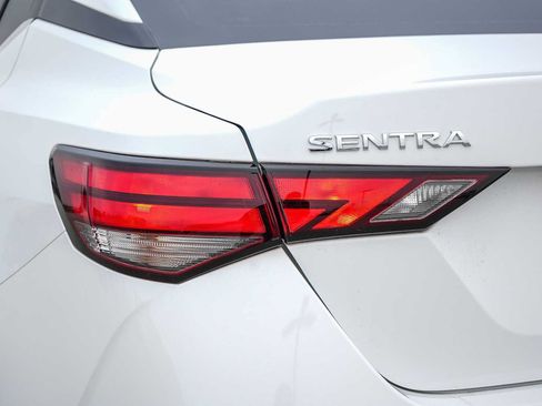 Used 2025 Nissan Sentra SV w/ All-Weather Package FWD image 9