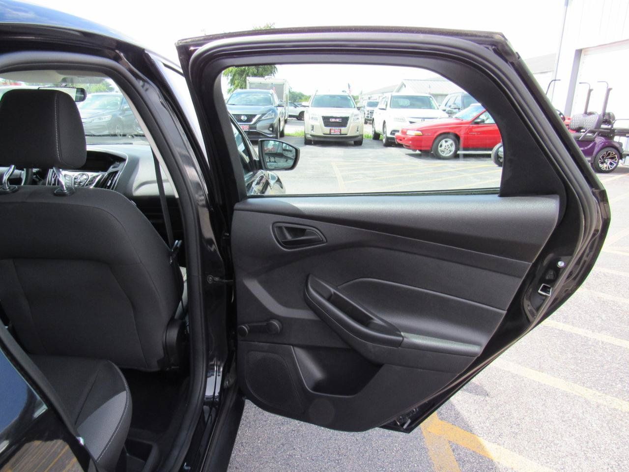 Used 2014 Ford Focus S FWD image 27