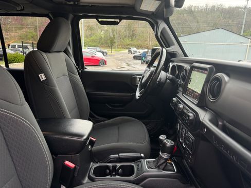 Used 2021 Jeep Wrangler Unlimited Sport image 21